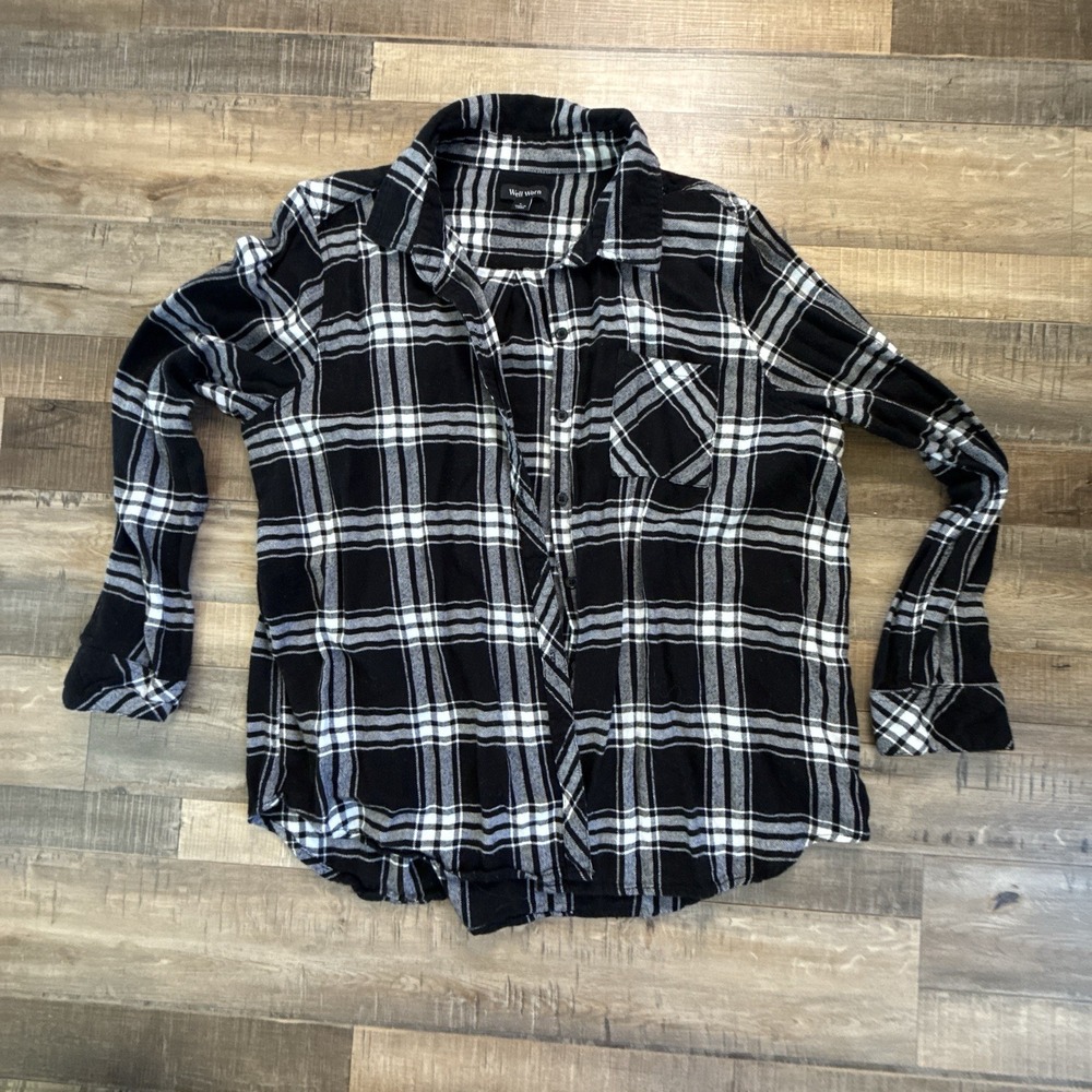 Well Worn Women's Classic Super Soft Flannel Button-Up Shirt Sz L